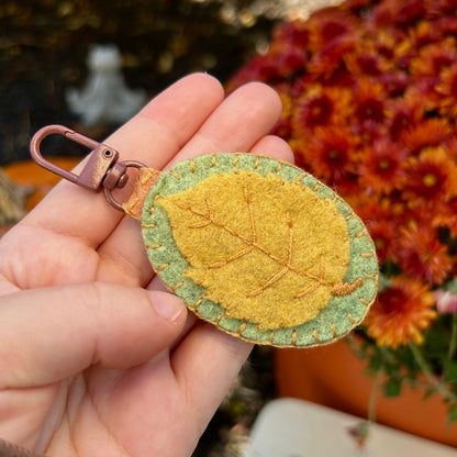 Felt Keychain - Yellow Autumn Leaf